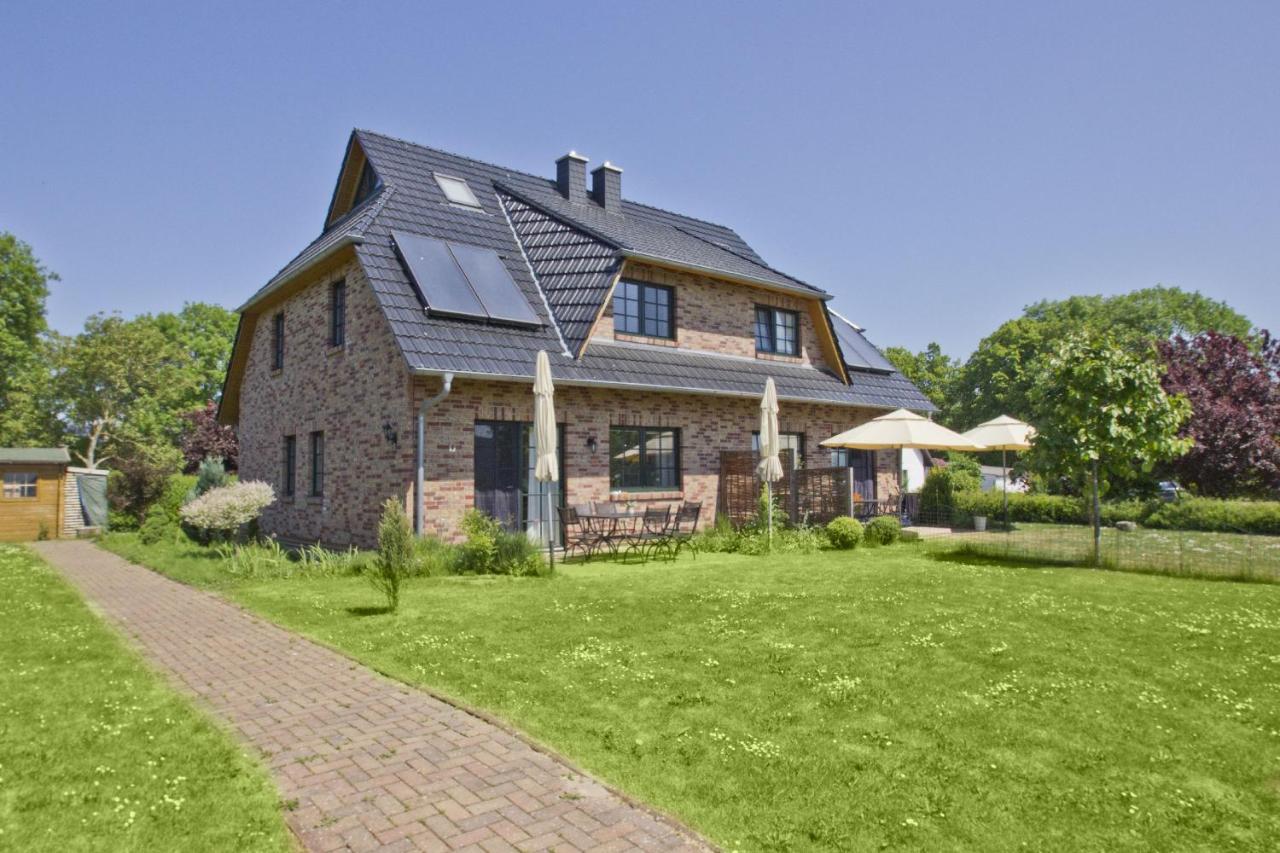 Ostseehaus Odin Doppelhaushaelfte Wiek auf Rügen 외부 사진